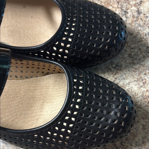 Life Stride Black Flats with Perforated Design - Picture 10 of 10
